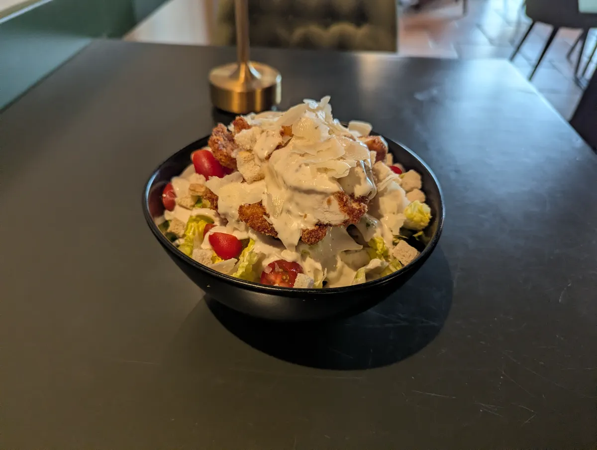 Caesarsalat bei Restaurant Kaspio in Stade