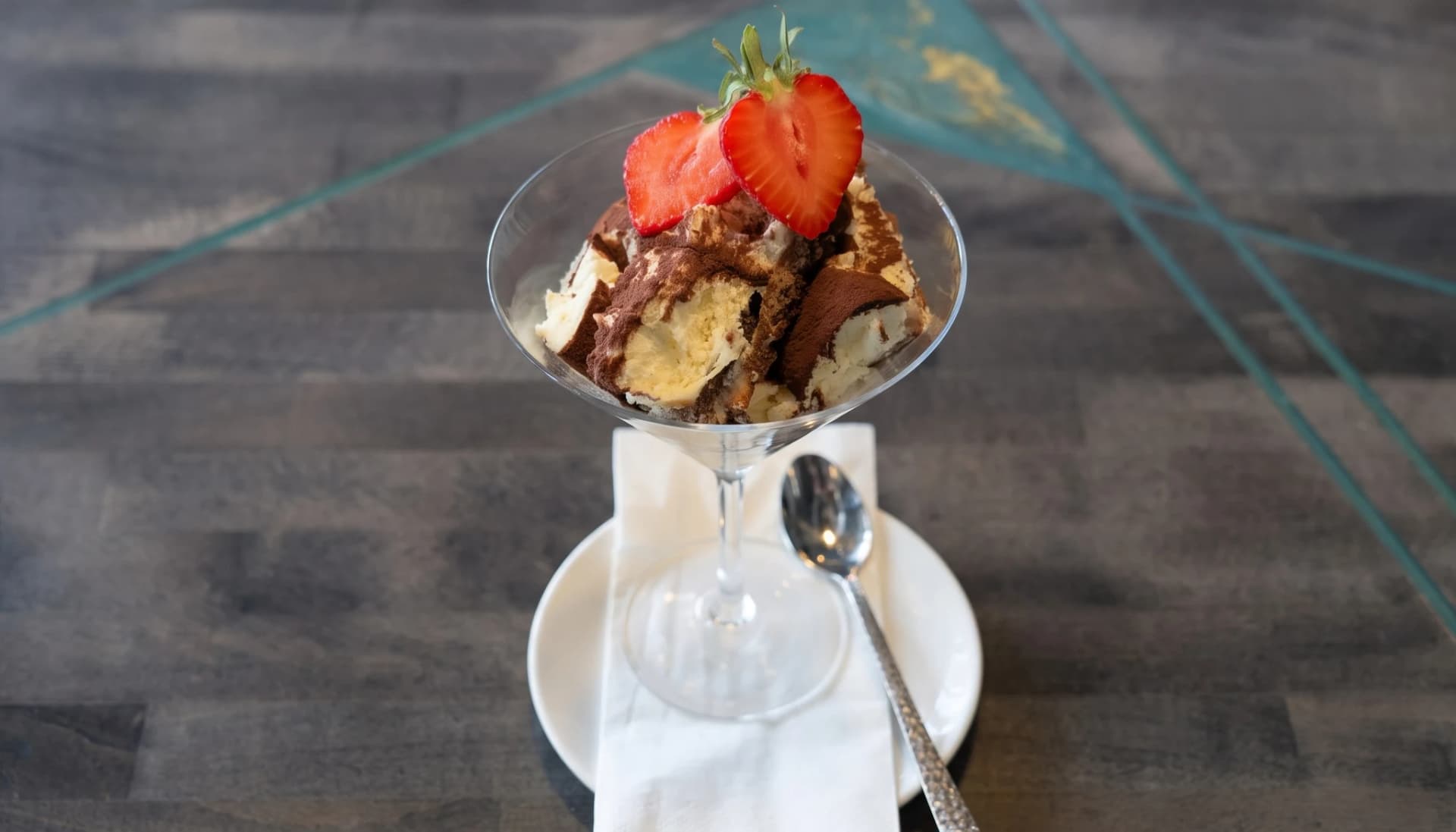 Tiramisu — Restaurant Kaspio Stade